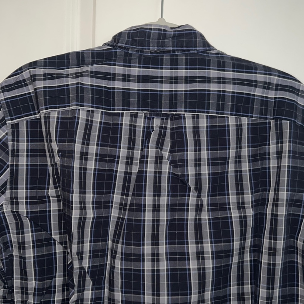 Aeo Black And Grey Pattern Button Down - image 8